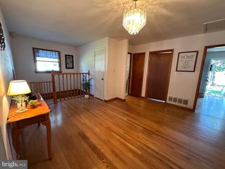 909 SENECA PARK RD, Baltimore, MD 21220
