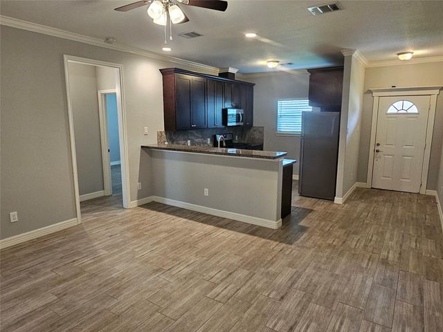1201 Dutch Street B, Deer Park, TX 77536