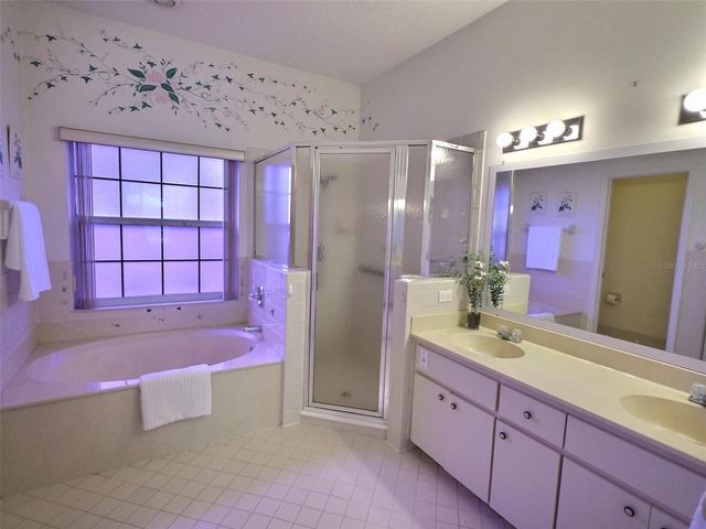 6 MONTAUK COURT, Palm Coast, FL 32164