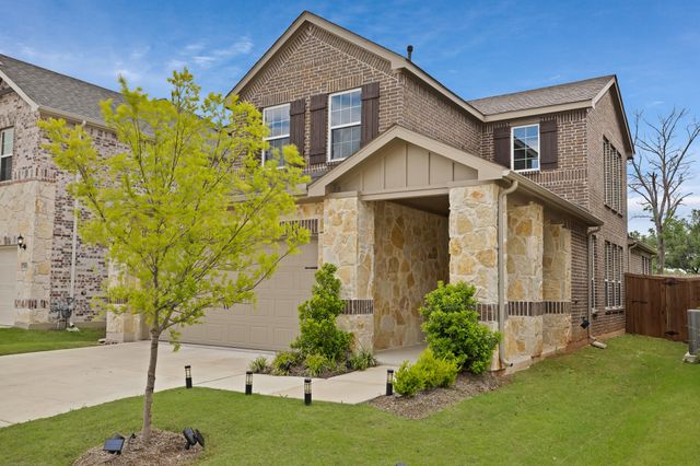 758 Creekwater Lane, Garland, TX 75043