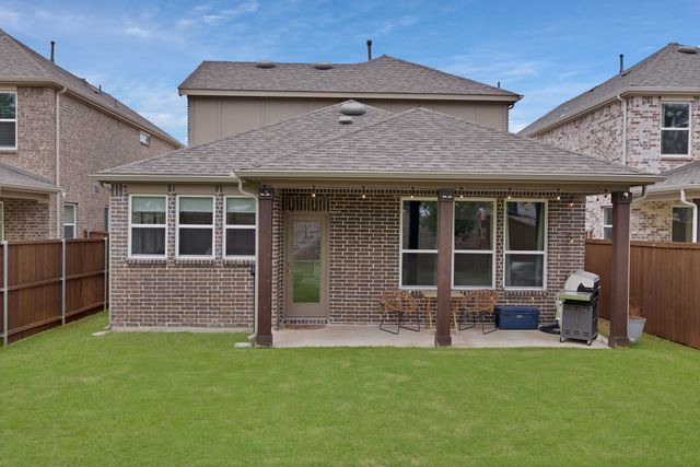 758 Creekwater Lane, Garland, TX 75043