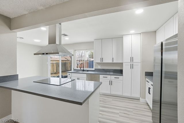 321 Princess Avenue, North Las Vegas, NV 89030