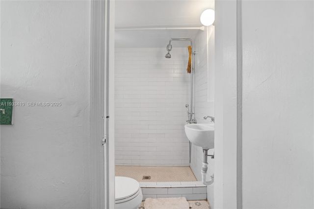 9210 NW 4th Ave, Miami, FL 33150