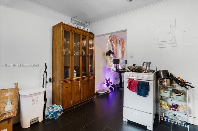 9210 NW 4th Ave, Miami, FL 33150