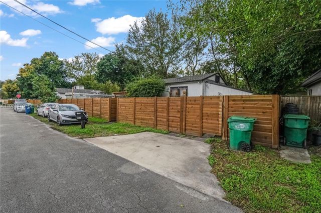 9210 NW 4th Ave, Miami, FL 33150