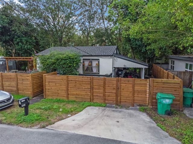 9210 NW 4th Ave, Miami, FL 33150