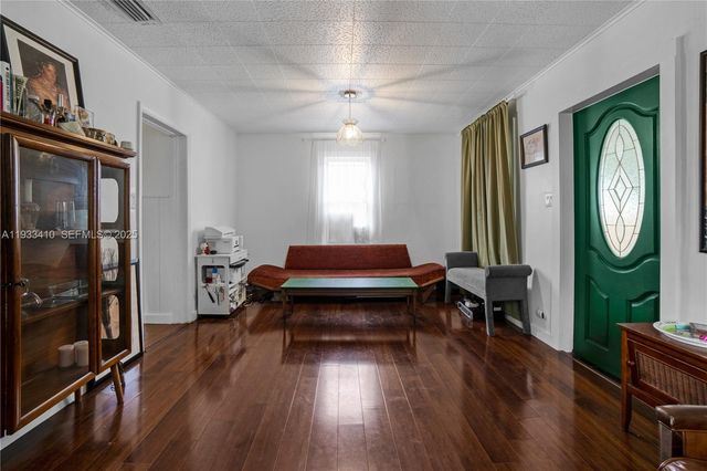 9210 NW 4th Ave, Miami, FL 33150