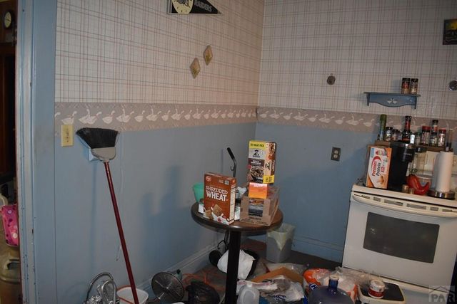 610 S 12th St, Rocky Ford, CO 81067