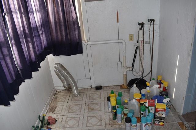 610 S 12th St, Rocky Ford, CO 81067