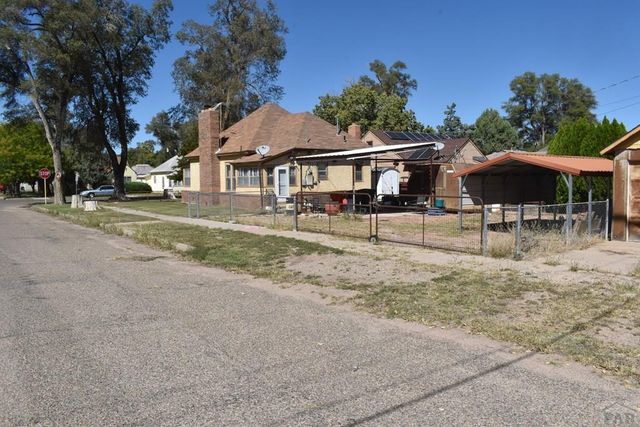 610 S 12th St, Rocky Ford, CO 81067