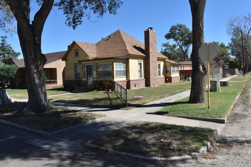 610 S 12th St, Rocky Ford, CO 81067