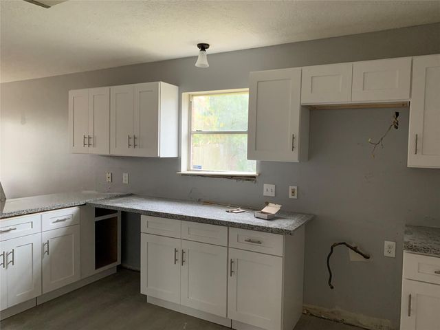 7022 Harpers Drive, Richmond, TX 77469