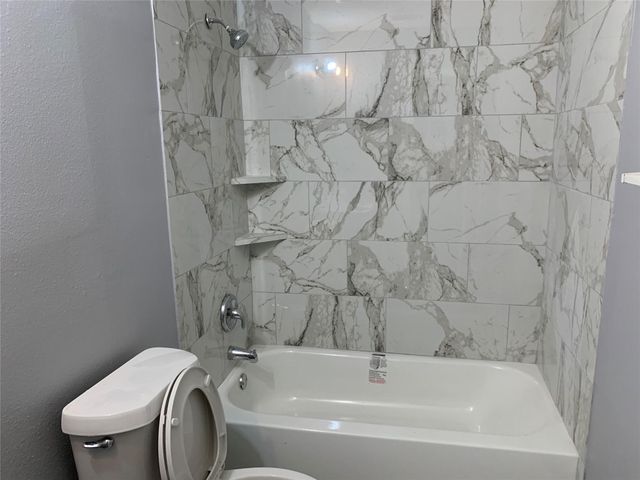 7022 Harpers Drive, Richmond, TX 77469