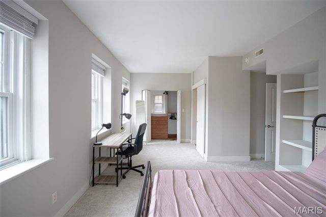 601 Westgate Avenue 601E, St Louis, MO 63130