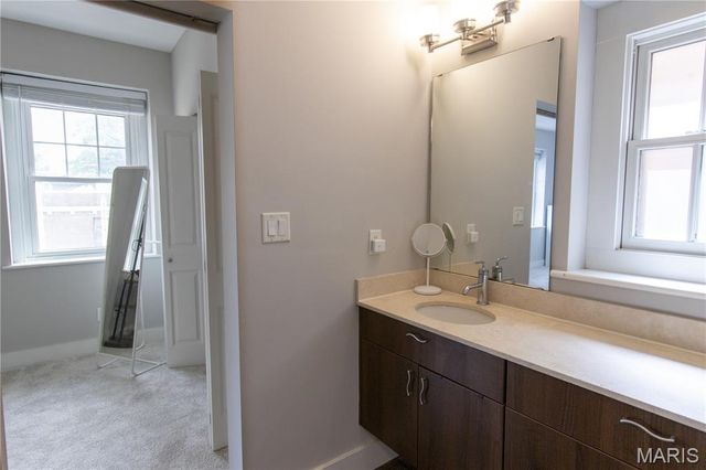 601 Westgate Avenue 601E, St Louis, MO 63130
