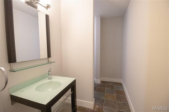 601 Westgate Avenue 601E, St Louis, MO 63130