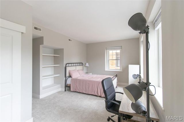 601 Westgate Avenue 601E, St Louis, MO 63130