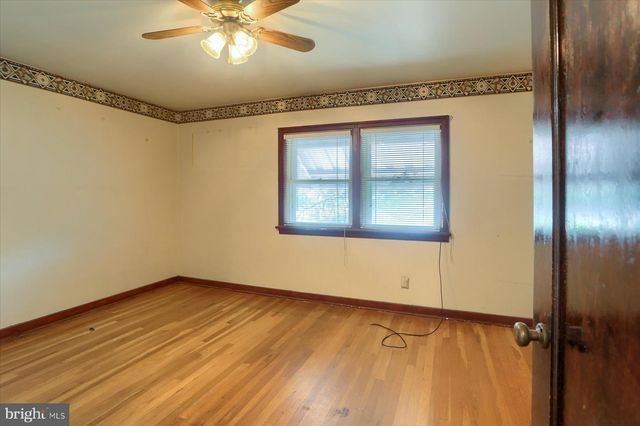 2158 BERRYHILL ST, Harrisburg, PA 17104
