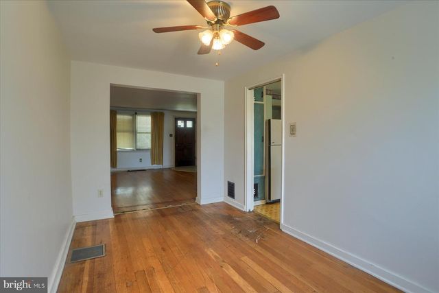 2158 BERRYHILL ST, Harrisburg, PA 17104