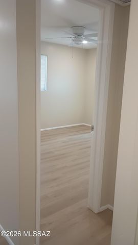 943 N Chrysler Drive, Tucson, AZ 85716