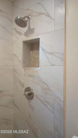 943 N Chrysler Drive, Tucson, AZ 85716