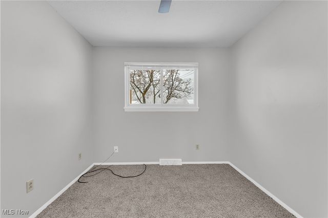 541 Maplewood Avenue, Sheffield Lake, OH 44054