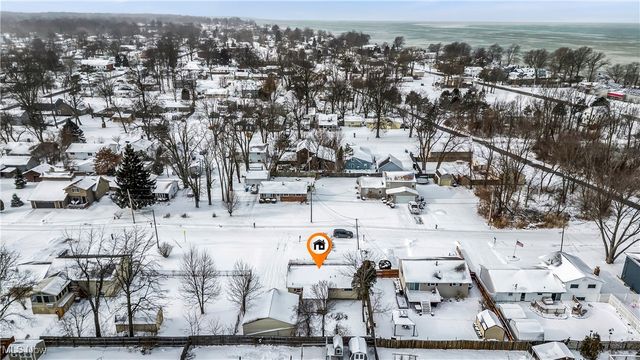 541 Maplewood Avenue, Sheffield Lake, OH 44054