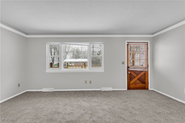 541 Maplewood Avenue, Sheffield Lake, OH 44054