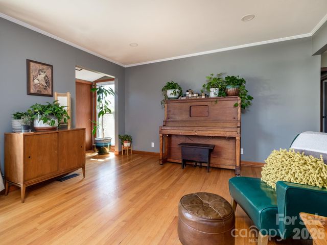 317 Allison Road, Brevard, NC 28712