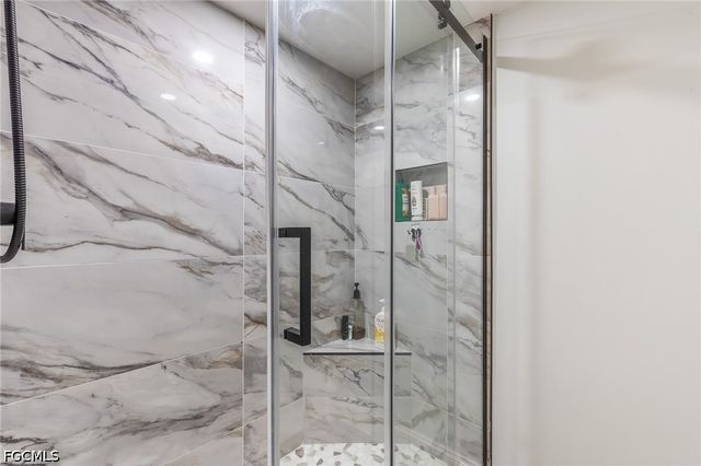 6048 Perthshire LN, Fort Myers, FL 33908