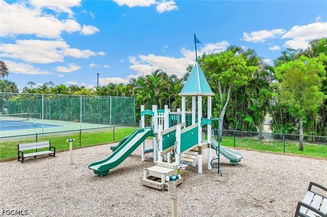 6048 Perthshire LN, Fort Myers, FL 33908