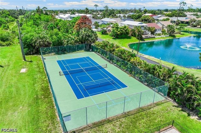 6048 Perthshire LN, Fort Myers, FL 33908