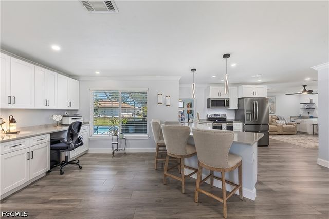 6048 Perthshire LN, Fort Myers, FL 33908