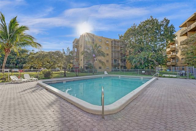 4111 Stirling Rd 502, Dania Beach, FL 33314