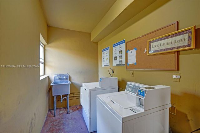 4111 Stirling Rd 502, Dania Beach, FL 33314