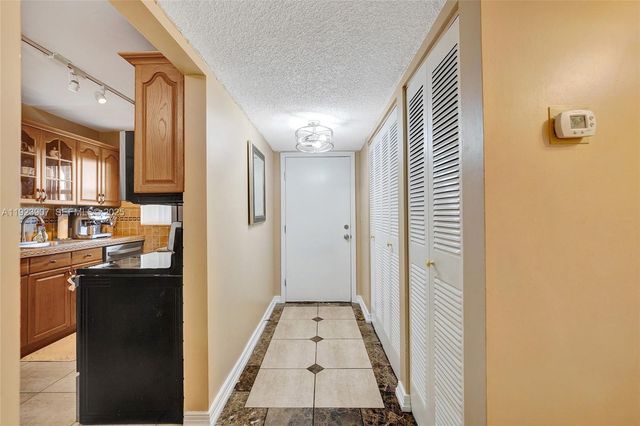 4111 Stirling Rd 502, Dania Beach, FL 33314