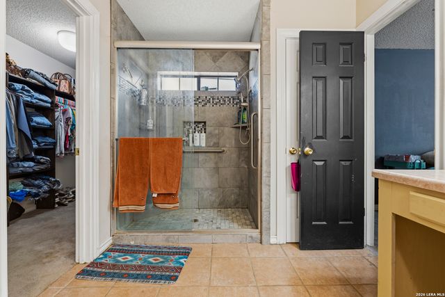 126 WOODLAND DR, Pleasanton, TX 78064