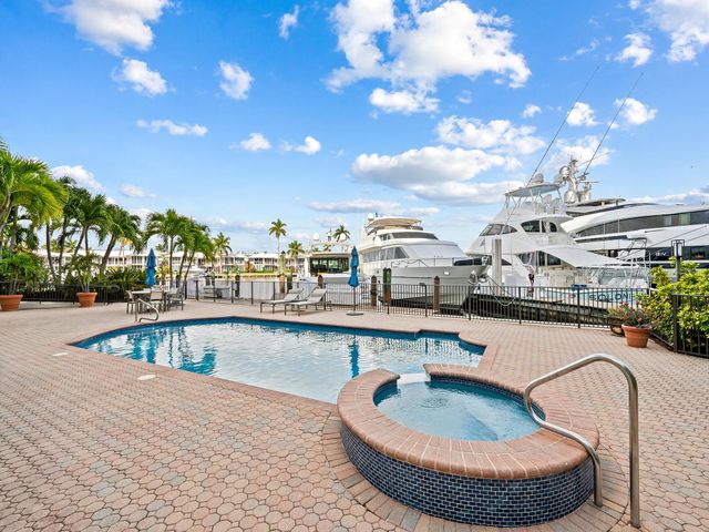 1050 Seminole Dr 2A, Fort Lauderdale, FL 33304