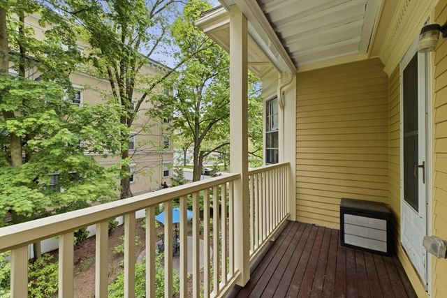 28 Highland Ave 4, Somerville, MA 02143