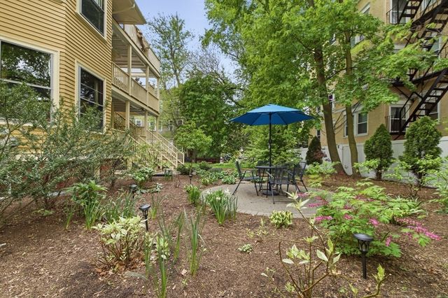 28 Highland Ave 4, Somerville, MA 02143