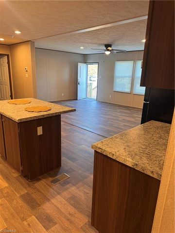 380 Ed Byerly Road, Lexington, NC 27295