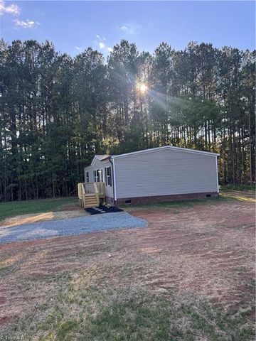 380 Ed Byerly Road, Lexington, NC 27295