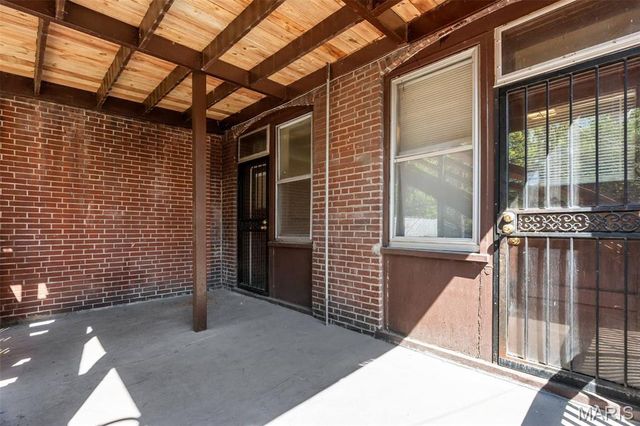 4504 Arsenal Street, St Louis, MO 63116
