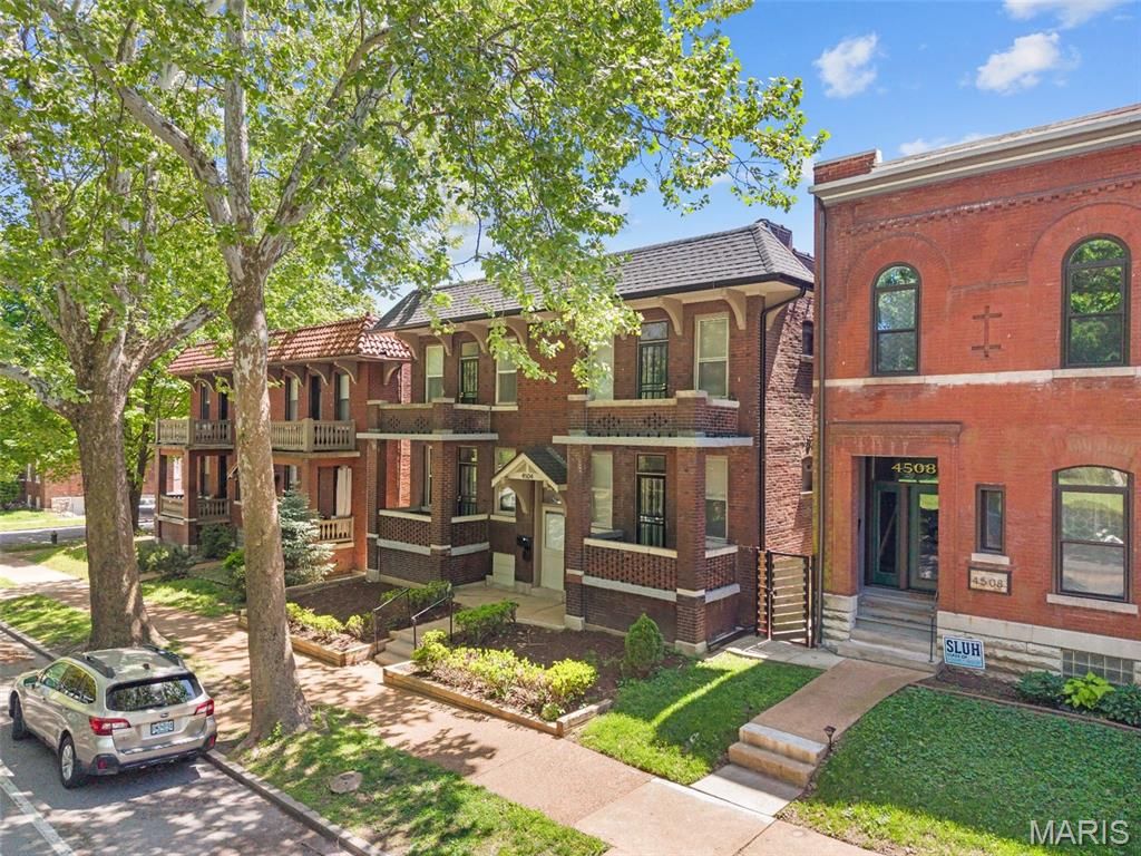 4504 Arsenal Street, St Louis, MO 63116
