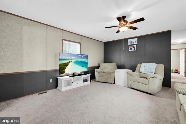 32 OLIVERS PARK DR, Annville, PA 17003