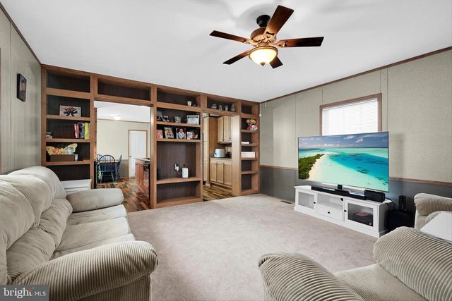 32 OLIVERS PARK DR, Annville, PA 17003
