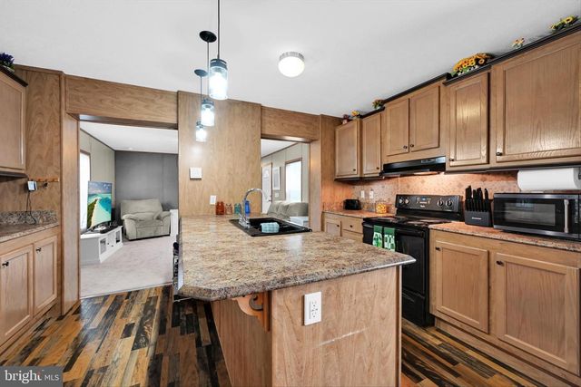 32 OLIVERS PARK DR, Annville, PA 17003