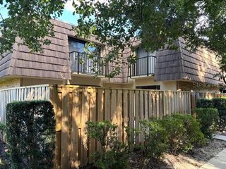 5304 BAMBOO COURT 448, Orlando, FL 32811