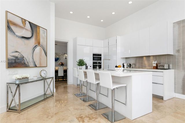 954 Sanibel Dr 954, Hollywood, FL 33019