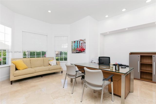 954 Sanibel Dr 954, Hollywood, FL 33019